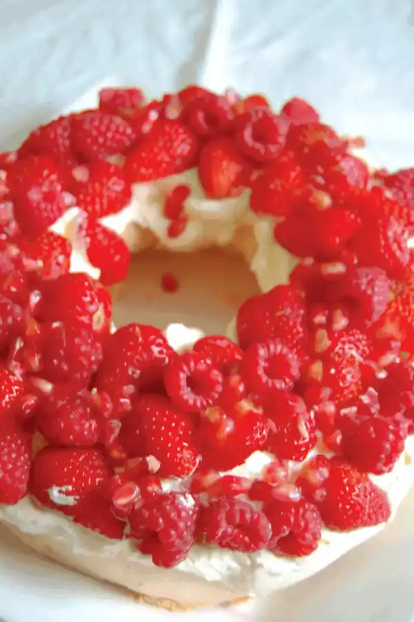 PAVLOVA WREATH